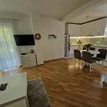 Tamara With Garden And River View - Free Private Parking & Garage Mostar