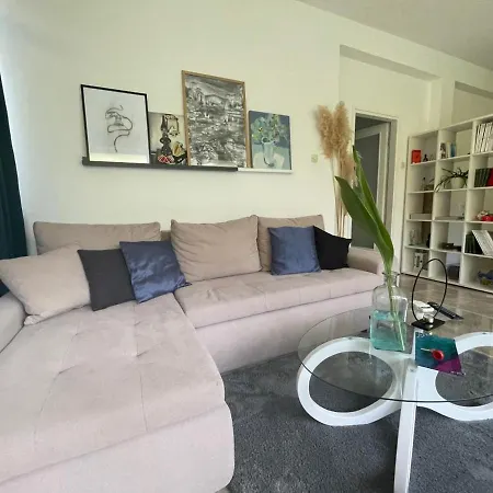 Διαμέρισμα Tamara With Garden And River View - Free Private Parking & Garage *